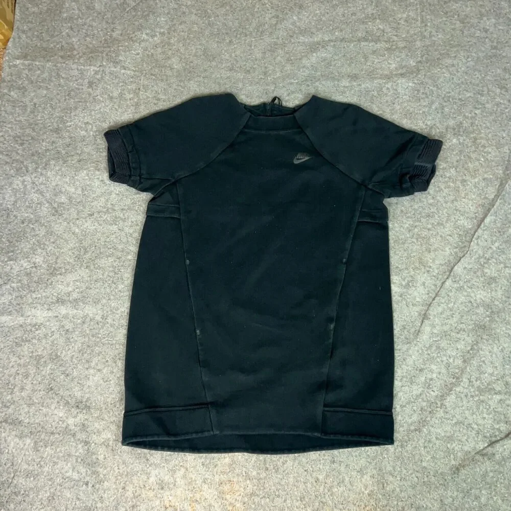 Nike Womens Dress Medium Black Sweatshirt Pullover Tech Fleece Athleisure Lounge